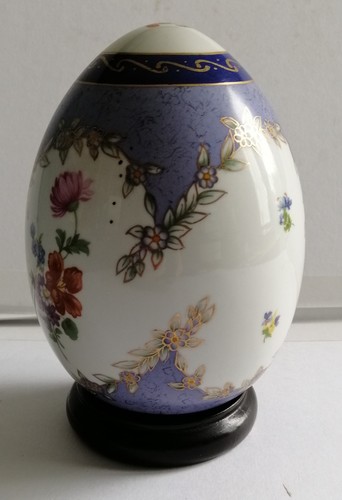 Grand œuf ancien - , en