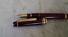 STYLO PLUME MONTBLANC