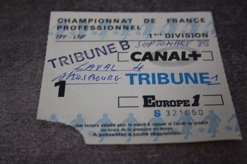 Ancien ticket stade - ancien, ))