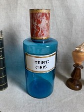 Pot à pharmacie en verre bleu