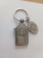 Porte-clés Métal Maison et Croix PHARMACIE sans nom Keychain vintage 80'
