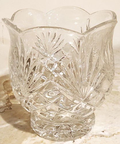 Clear glass crystal vase - crystal?,