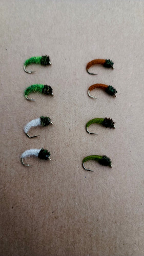 Mouches peche de type - de,