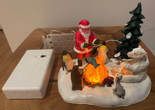 ? Lemax Santa Campfire 05668 – Père Noël feu de camp lumineux – Village de Noël