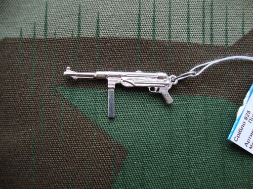 Pendant necklace - 40,