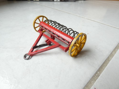 Rateau foin 27k - foin, toys