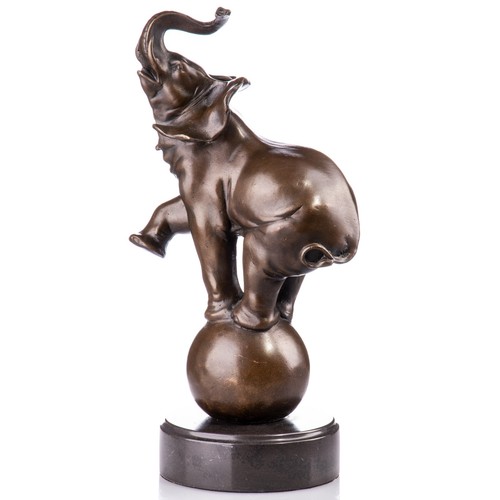 Statue bronze un - statue,