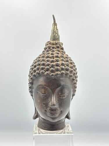 Ancienne tête bouddha en - ancienne,