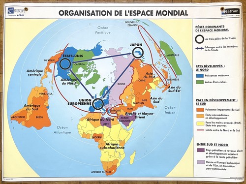 Ancienne carte scolaire - 🌏,
