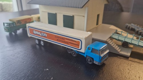 Camion majorette bernard semi - bernard,