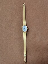 MONTRE BRACELET DE FEMME