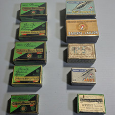 Lot de boites anciennes baignol farjon et blanzy poure plumes métal calligraphie