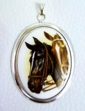 Pendentif vintage CHEVAL Ovale
