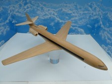 L'AVION " CARAVELLE " 75 EME ANNIVERSAIRE  MAQUETTE  1/66  FAITE MAIN  PAR  JV