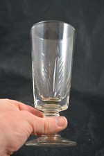 ANCIEN VERRE A ABSINTHE CISELE
