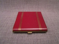 Poudrier ancien métal doré/rouge