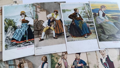 Lot cartes postales timbres - cartes,