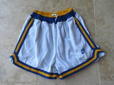 Short basket ANTIBES JUAN LES PINS vintage porté n°15 NIKE années 80 made in USA