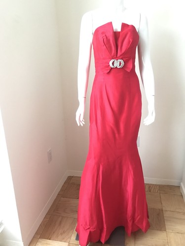 Jovani red strapless - red,