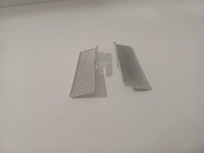 2 Marches Pieds D-G  Grille