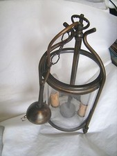 Suspension ancienne en métal doré avec vitrage à deux ampoules