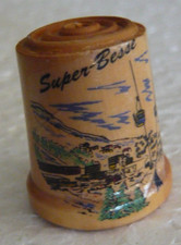 Dé à coudre de collection en bois décoré de la station de Super Besse