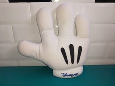 22.10.02.1 Main droite déguisement Mickey disneyland Paris disney Minnie