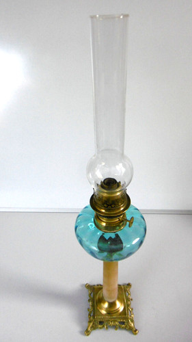 Ancienne lampe petrole - lampe,