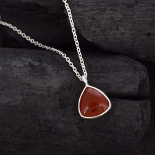 Beau Rouge Cornaline Pierre