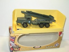 SOLIDO, camion lance fusée UNIC sahara militaire vert kaki fusée 3 ailettes
