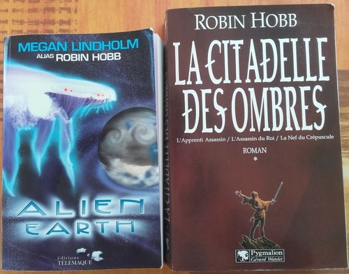Lot livres robin - robin, hobb