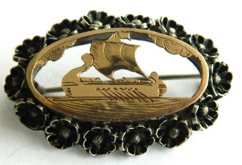 Superbe broche drakkar fin - superbe,