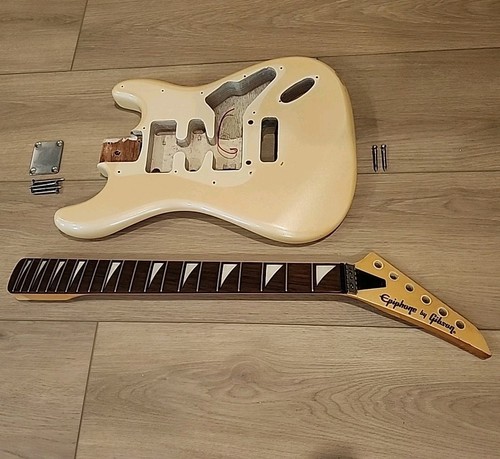 Epiphone gibson super strat - epiphone,