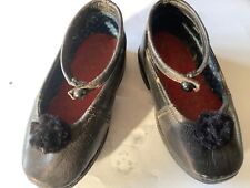 PAIRE ANCIENNES DE CHAUSSURES ENFANT