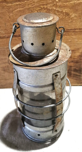 Ancienne lanterne pétrole - ancienne,