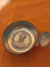 tastevin en étain à décor