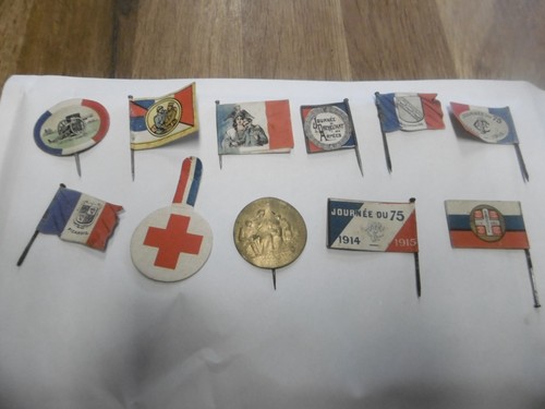 Lot insignes journée - lot,