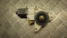Moteur leve vitre avant droit