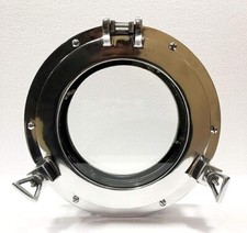 Fenêtre de hublot de bateau