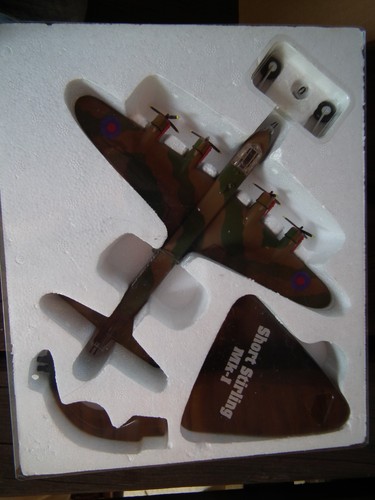 Maquette avion métal short - maquette, métal.