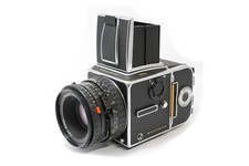 Appareil Photo Analogique Hasselblad 503 CW Édition Millennium Avec 80 CFE