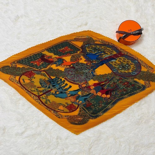 Foulard plissé hermes - foulard,