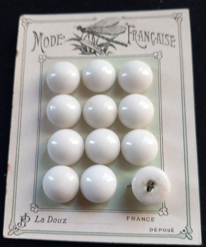 Anciens boutons emaux de - ,