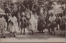 Zoo humain, exposition coloniale de Marseille, masques du Sénégal, 1922 Carte po