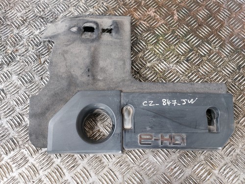 Protection cache moteur - ,