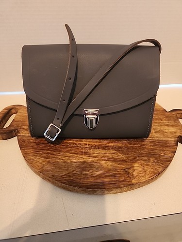 The cambridge satchel company - cambridge,