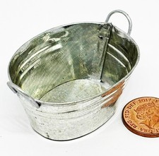 Maison De Poupées Grande Bassine Métallique Ovale Vide Accessoire De Jardin 1:12