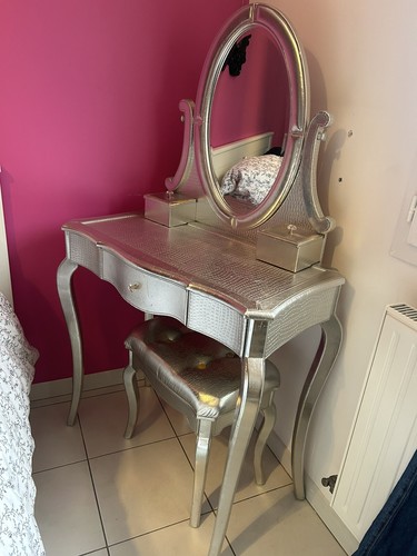 Coiffeuse avec miroir - coiffeuse,