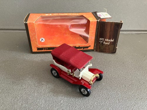 Ancienne voiture miniature - voiture,