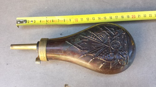 Ancienne poire poudre en - à,